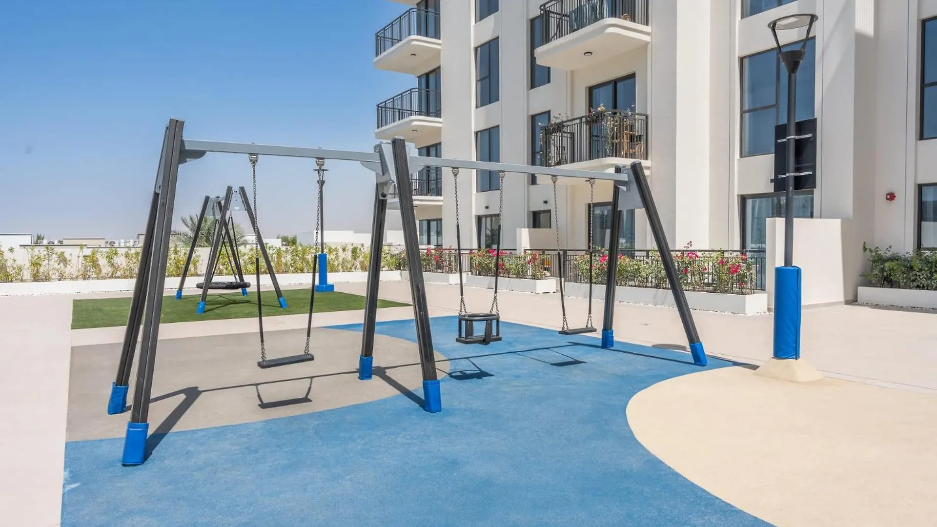 Magnificent 2Br In The Brand New The Diplomat Apartment Dubai
