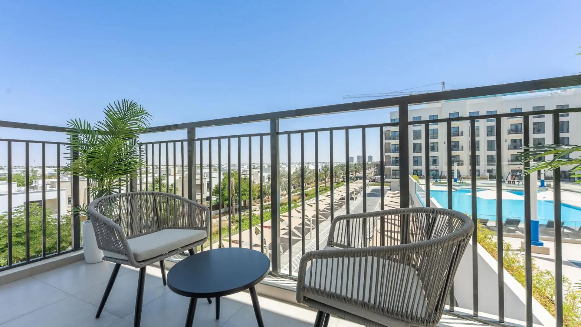 Magnificent 2Br In The Brand New The Diplomat Apartment Dubai