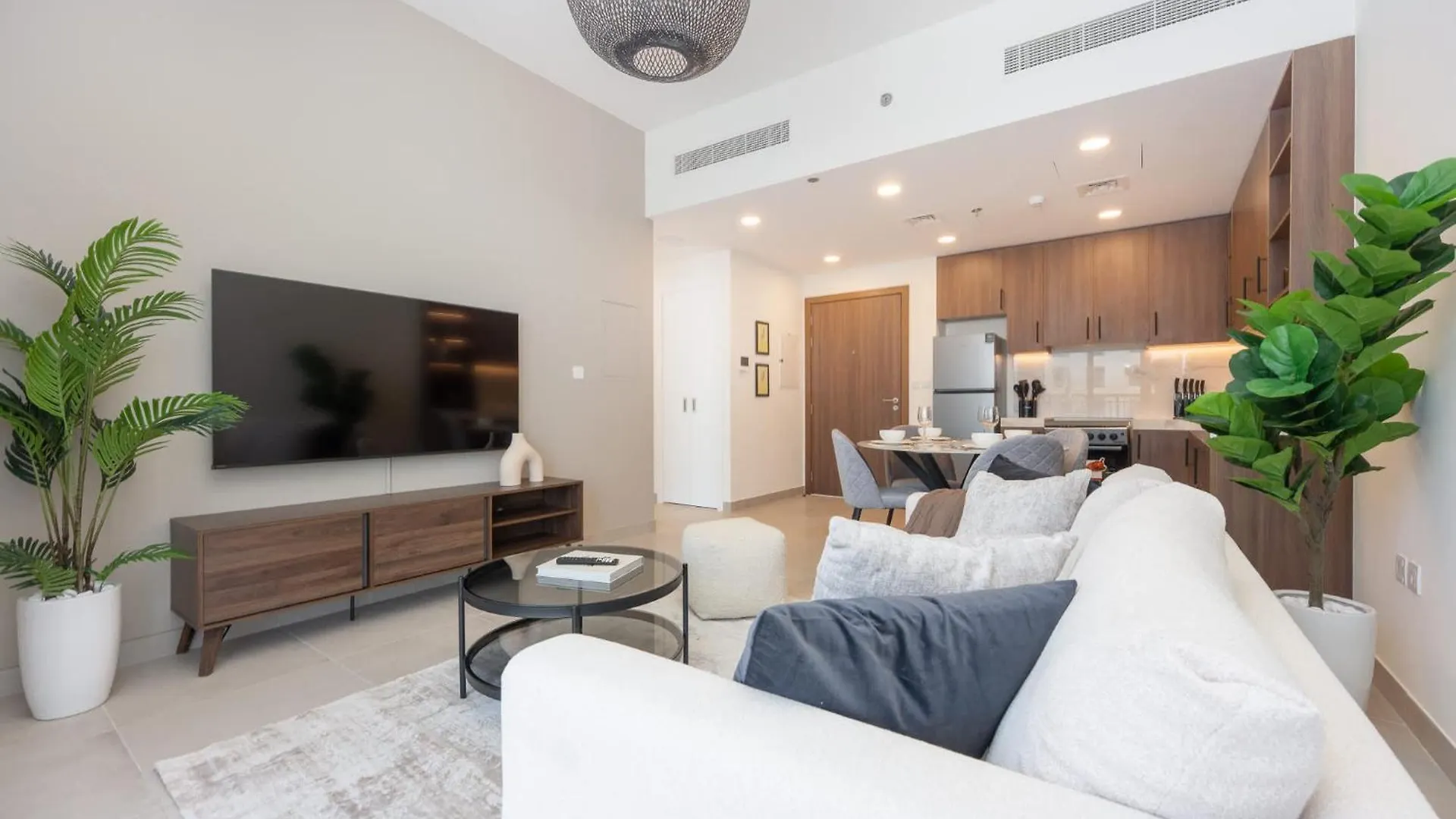 Magnificent 2Br In The Brand New The Diplomat Apartment Dubai United Arab Emirates