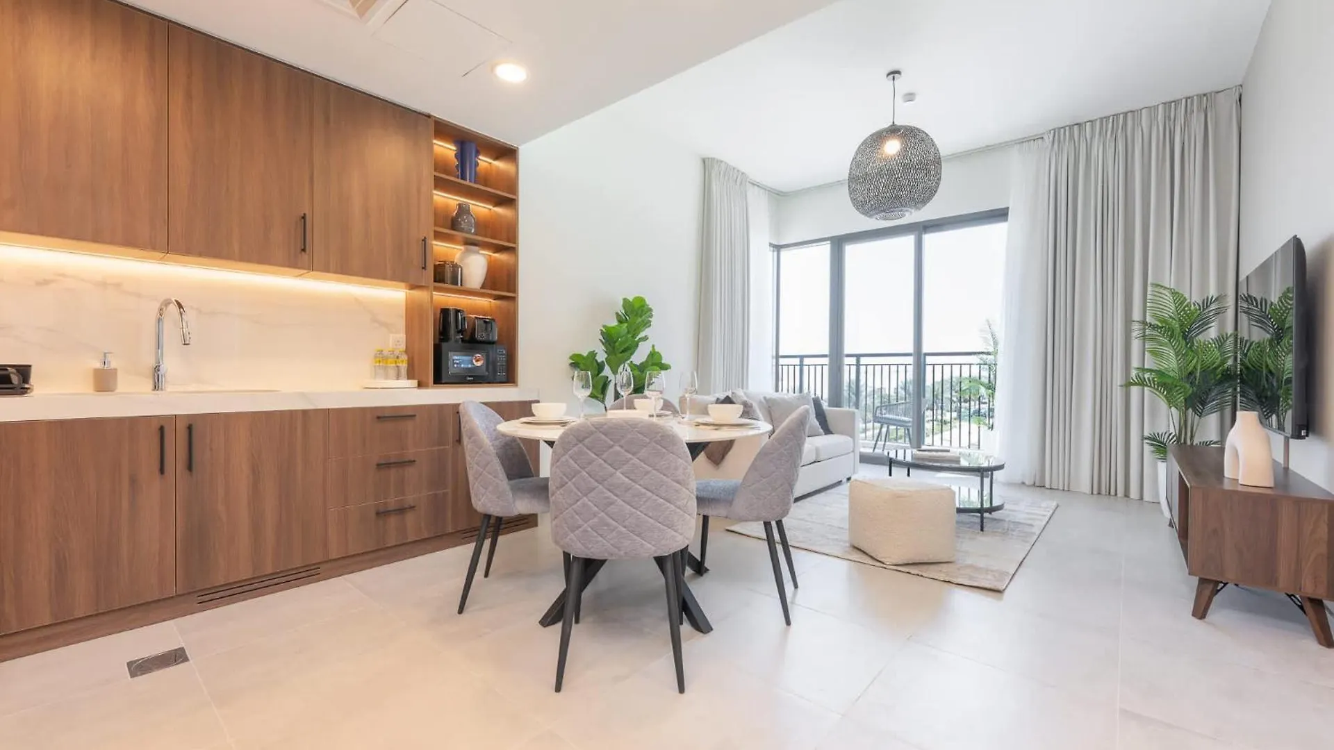 Magnificent 2Br In The Brand New The Diplomat Apartment Dubai