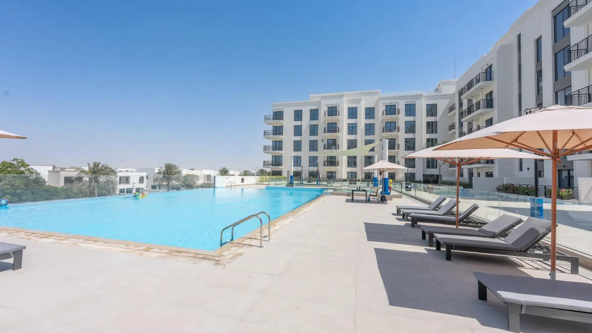 Magnificent 2Br In The Brand New The Diplomat Apartment Dubai